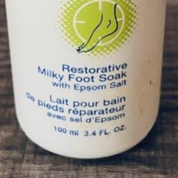 BUNDLE OF 5 NEW/SEALED AVON  - FOOT WORKS RELIEF REPAIR RESTORE RENEW  MASK - Picture 9 of 10